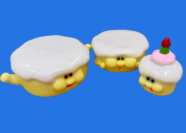 Refreshment Toy - 3 Cake | Soft Vinyl Toy