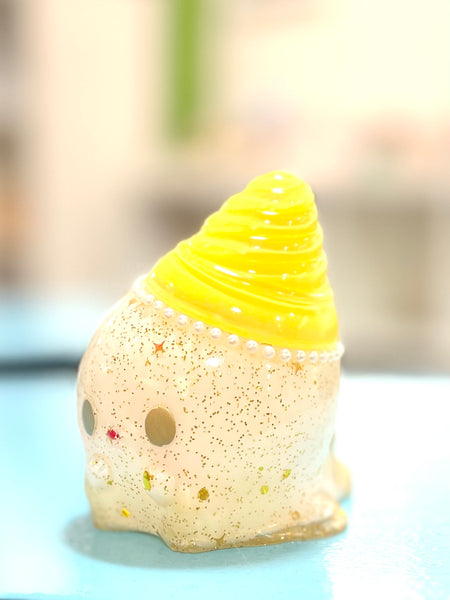 Seri Norica Kaiju Icey Custom (White Glitter)- Qpop Exclusive  - Toy Toy Toy Art Show