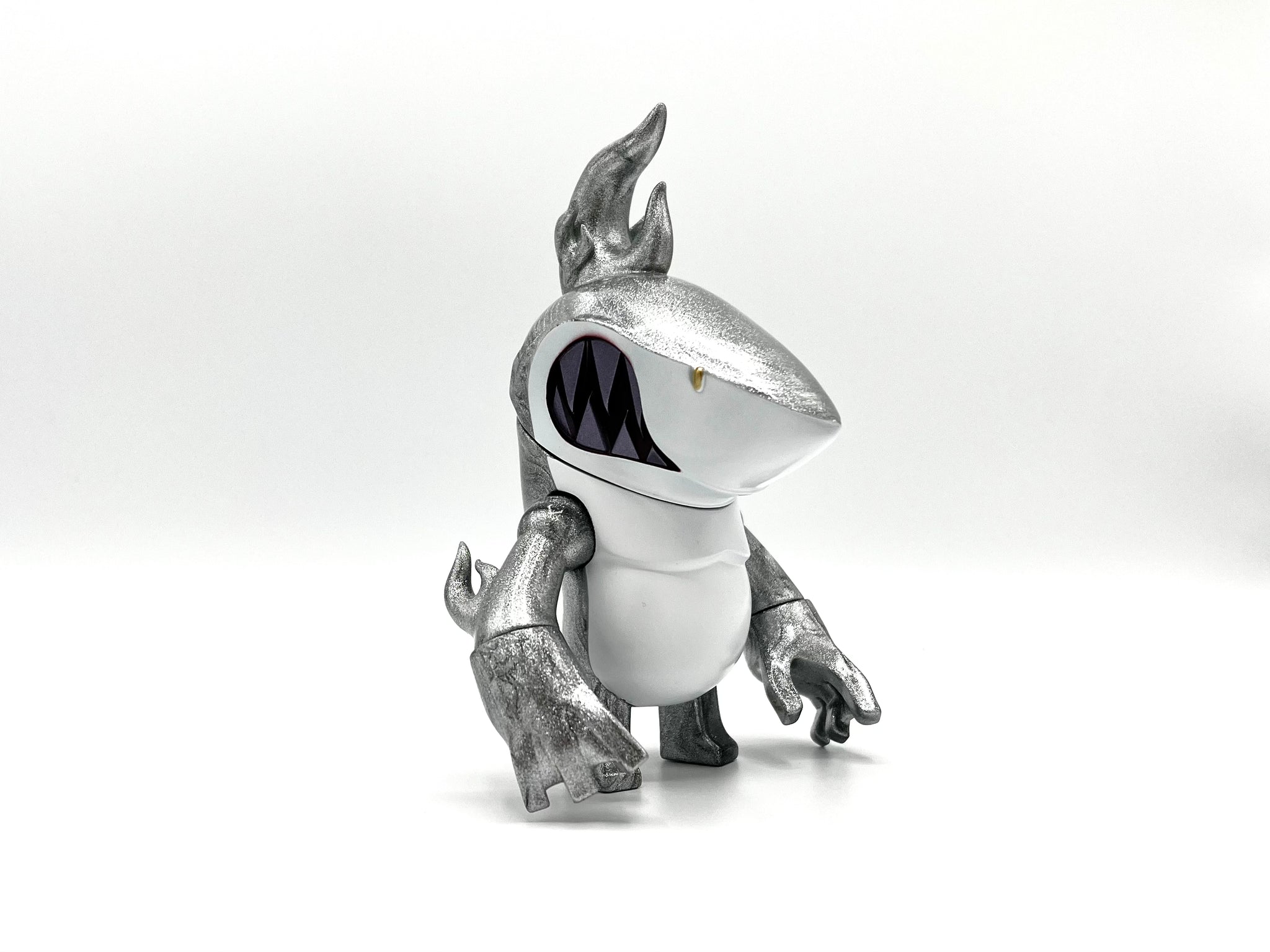 Touma - Raging Shark 07th Color Silber (Silver & White) - Soft Vinyl Toy