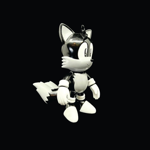 Tails Monochrome  - SofVips- Soft vinyl toy